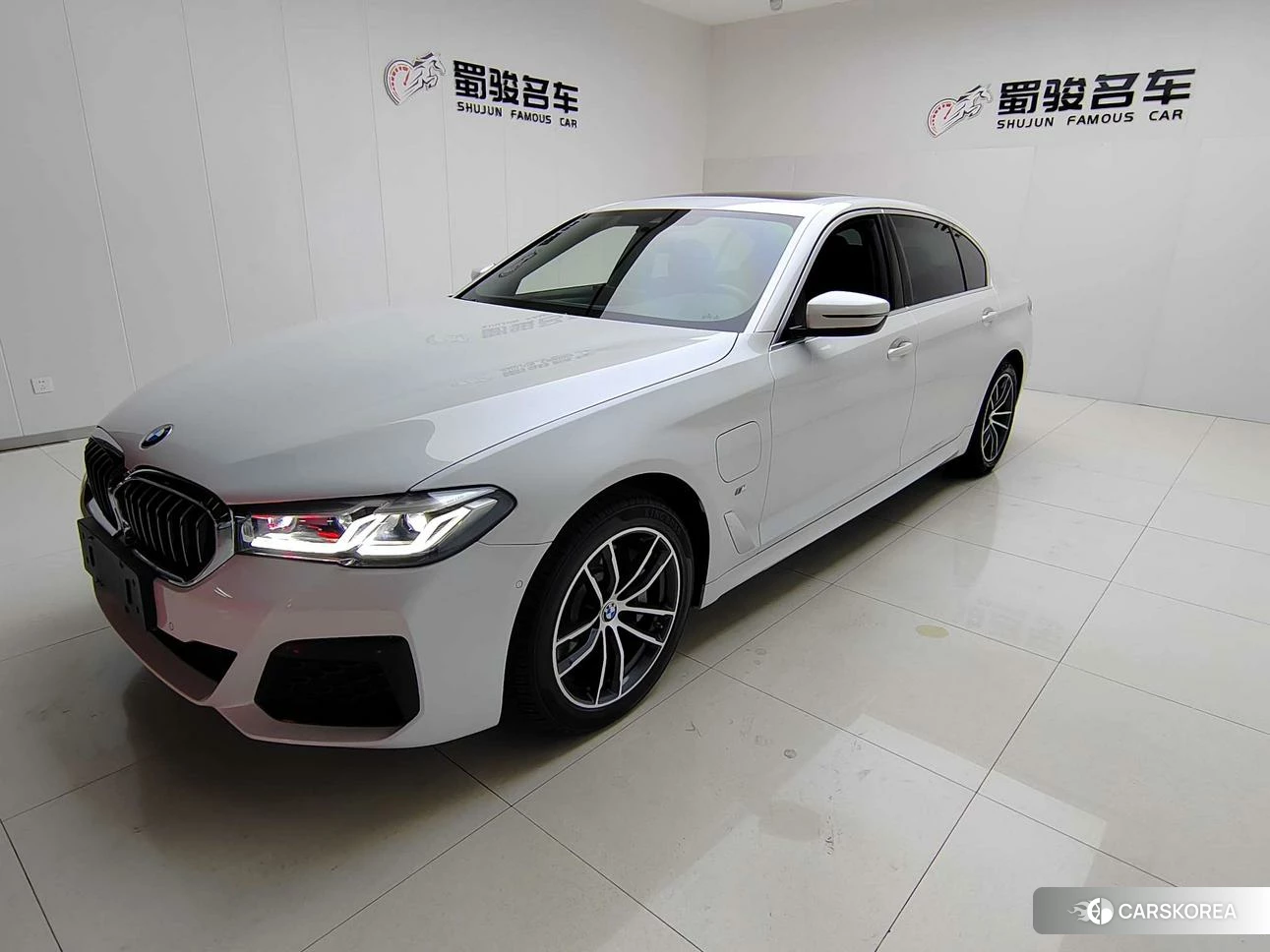 BMW 5 series PHEV 2020 Белый из Китая, фото 2