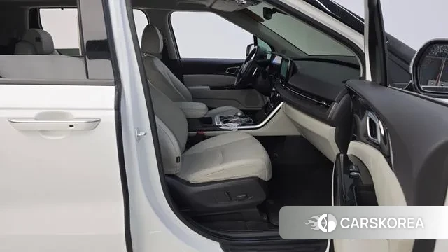 Kia Carnival 4th generation 2023 Белый из Кореи, фото 2