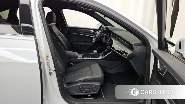 Audi A6 (C8) id 3788147 из Кореи 2