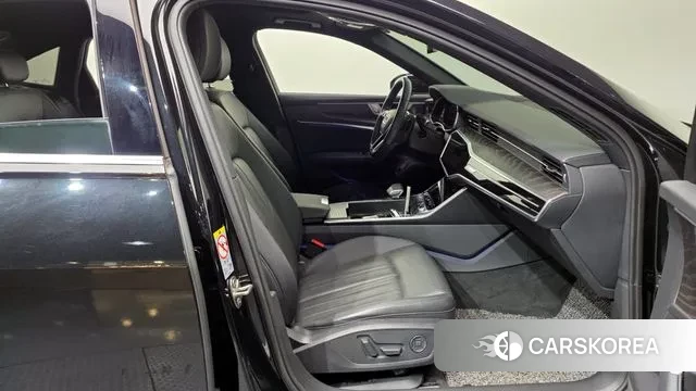 Audi A6 (C8) 2020 Черный из Кореи, фото 2