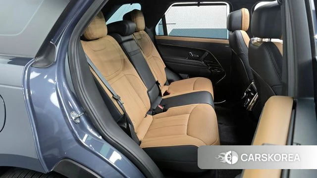 Land Rover Range Rover Sport 3rd Generation 2025 Светло-серебряный цвет из Кореи, фото 2