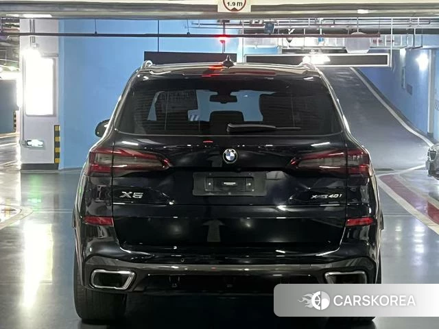 BMW X5 (imported) 2021 Черный из Китая, фото 2