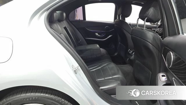 Mercedes-Benz C-Class W205 2019 Серебряный из Кореи, фото 2