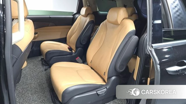 Kia Carnival 4th generation 2022 Черный из Кореи, фото 2