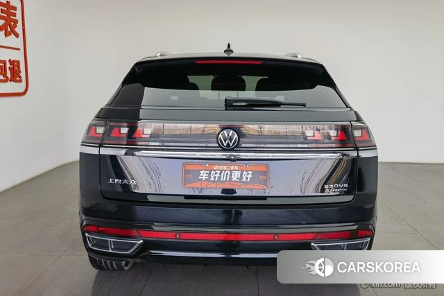 Volkswagen Tourang 2023 Черный из Китая, фото 2
