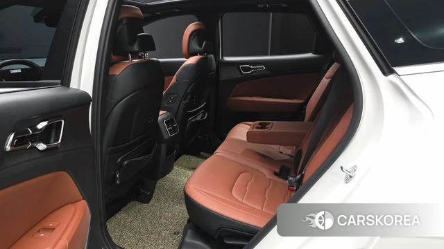 Kia The New Sportage 5th Generation 2025 Белый из Кореи, фото 2