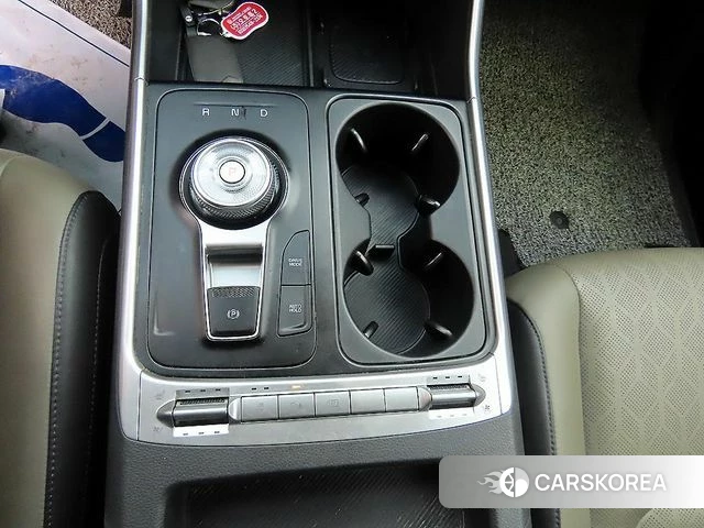 Kia Carnival 4th generation 2023 Серебристо-серый из Кореи, фото 2