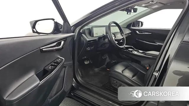 Kia EV6 2022 Серый из Кореи, фото 2