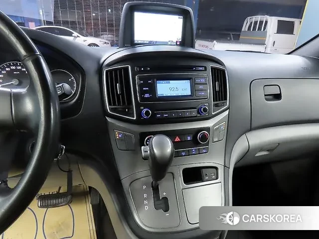 Hyundai The New Grand Starex 2019 Серебряный из Кореи, фото 2