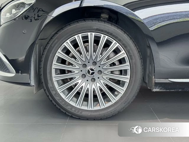 Mercedes-Benz E-class 2022 Черный из Китая, фото 2