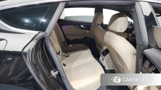 Audi A5 (F5) 2021 Черный из Кореи, фото 2