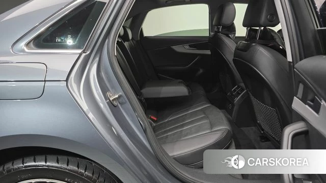 Audi A4 (B9) 2018 Серый из Кореи, фото 2