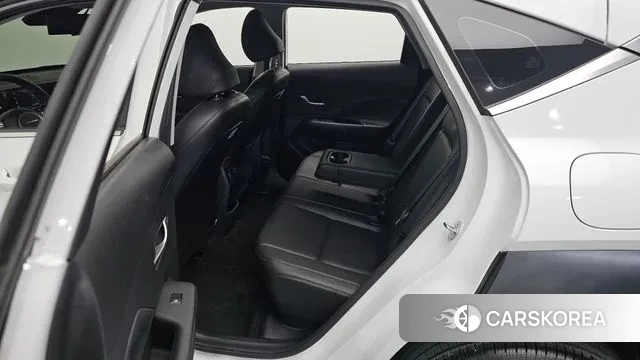 Hyundai Kona (SX2) 2024 Белый из Кореи, фото 2