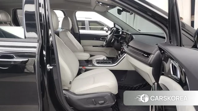 Kia Carnival 4th generation 2023 Черный из Кореи, фото 2