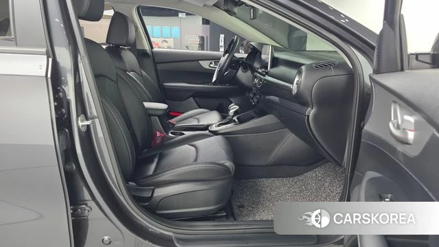 Kia Come New K3 2021 Серый из Кореи, фото 2