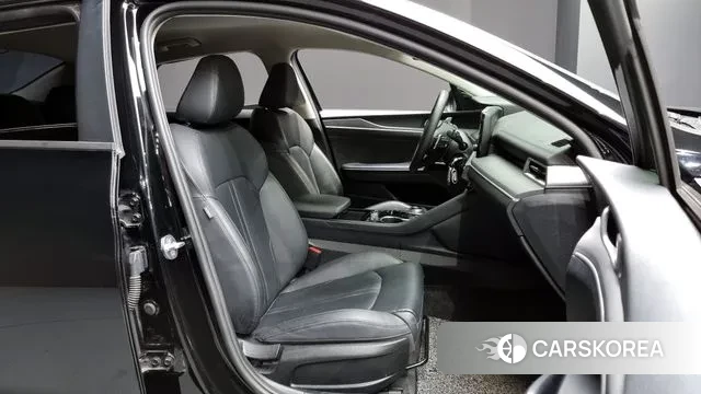 Kia K5 3rd generation 2021 Черный из Кореи, фото 2