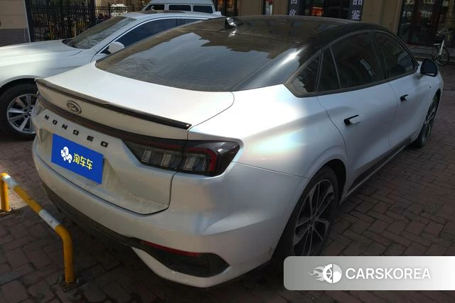 Ford Mondeo 2022 Белый из Китая, фото 2