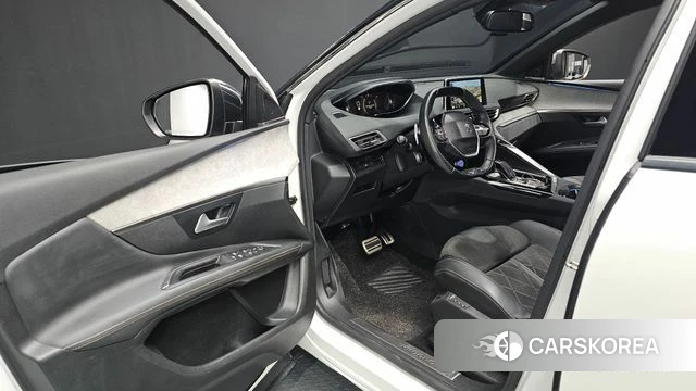 Peugeot 3008 second generation 2019 Белый из Кореи, фото 2