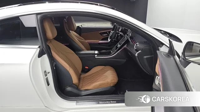 Mercedes-Benz CLE-Class C236 2024 Белый из Кореи, фото 2