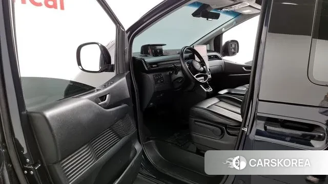 Hyundai Staria 2022 Серый из Кореи, фото 2