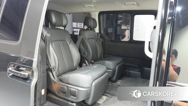 Hyundai Staria 2021 Черный из Кореи, фото 2