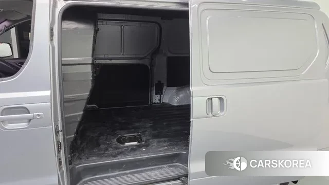 Hyundai The New Grand Starex 2018 Серебряный из Кореи, фото 2