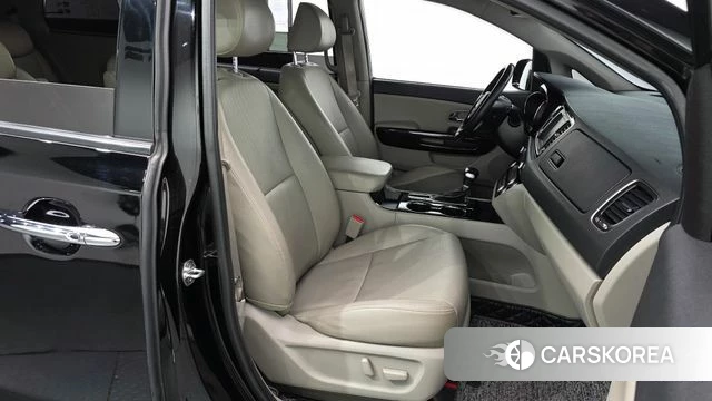 Kia The New Carnival 2019 Черный из Кореи, фото 2