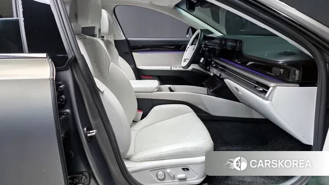 Hyundai Grandeur (GN7) 2022 Песочный из Кореи, фото 2