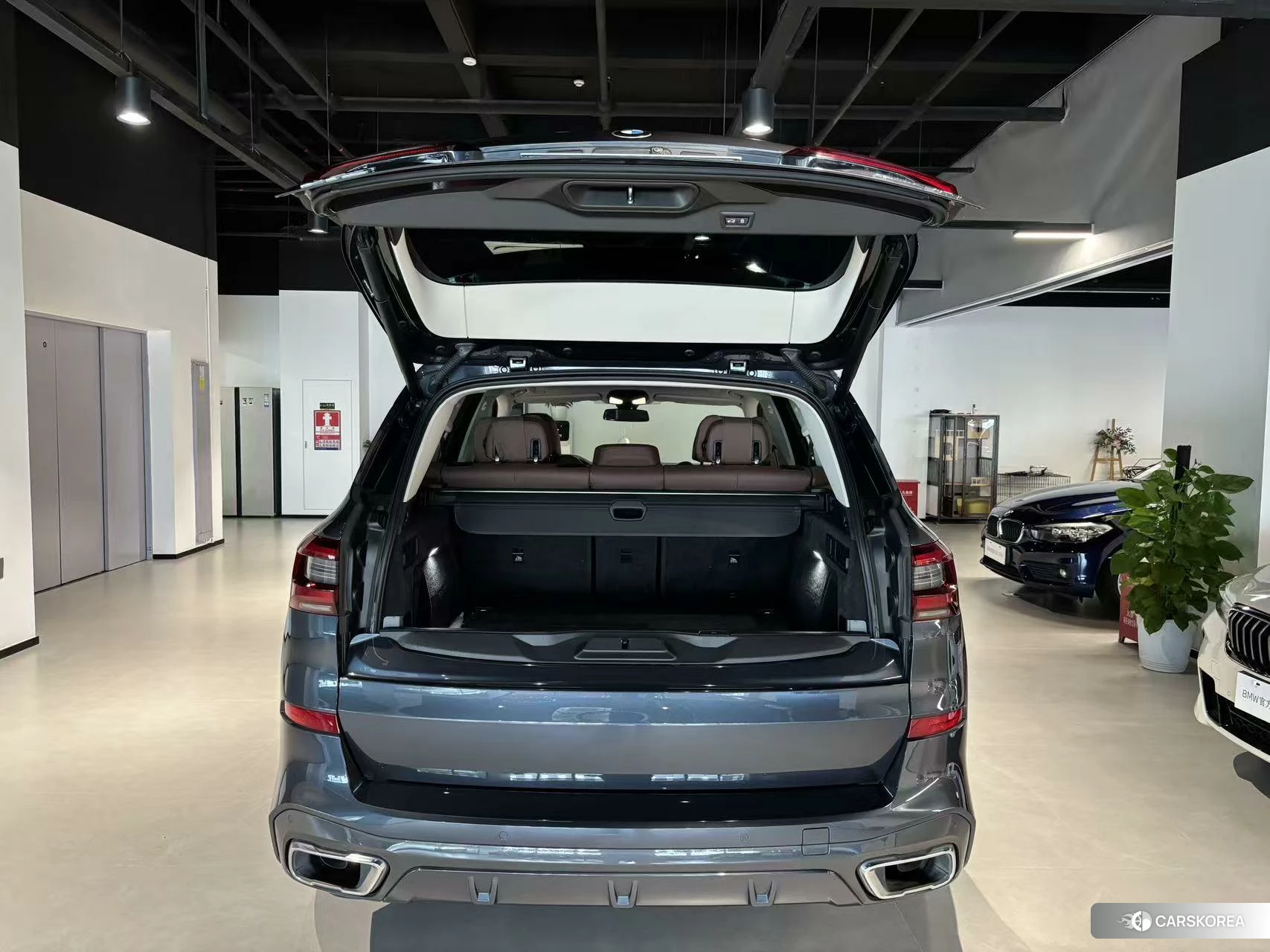 BMW X5 (imported) 2020 Серебристо-серый из Китая, фото 2
