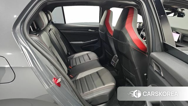 Volkswagen Golf 8th Generation 2022 Серый из Кореи, фото 2