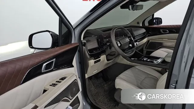 Kia The New Carnival 4th Generation 2025 Серебристо-серый из Кореи, фото 2