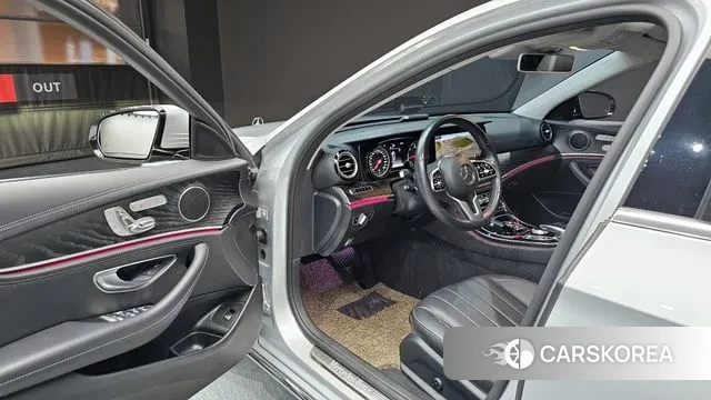 Mercedes-Benz E-Class W213 2020 Серебряный из Кореи, фото 2