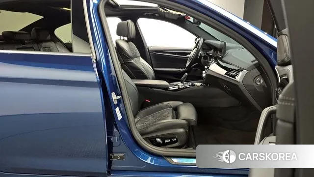 BMW 5 Series (G30) 2021 Синий из Кореи, фото 2