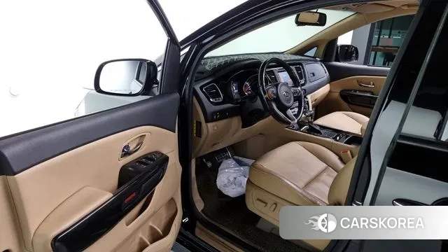 Kia All New Carnival 2018 Черный из Кореи, фото 2