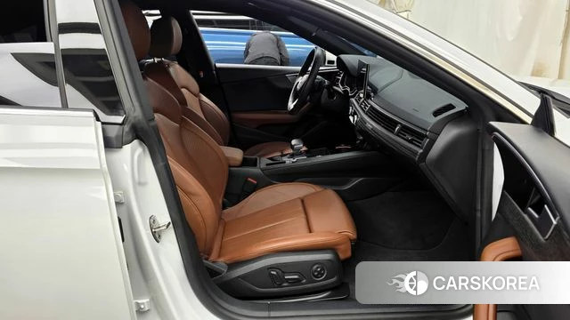 Audi A5 (F5) 2023 Белый из Кореи, фото 2