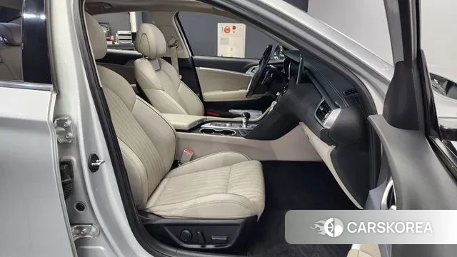 Genesis G70 2019 Серебристо-серый из Кореи, фото 2