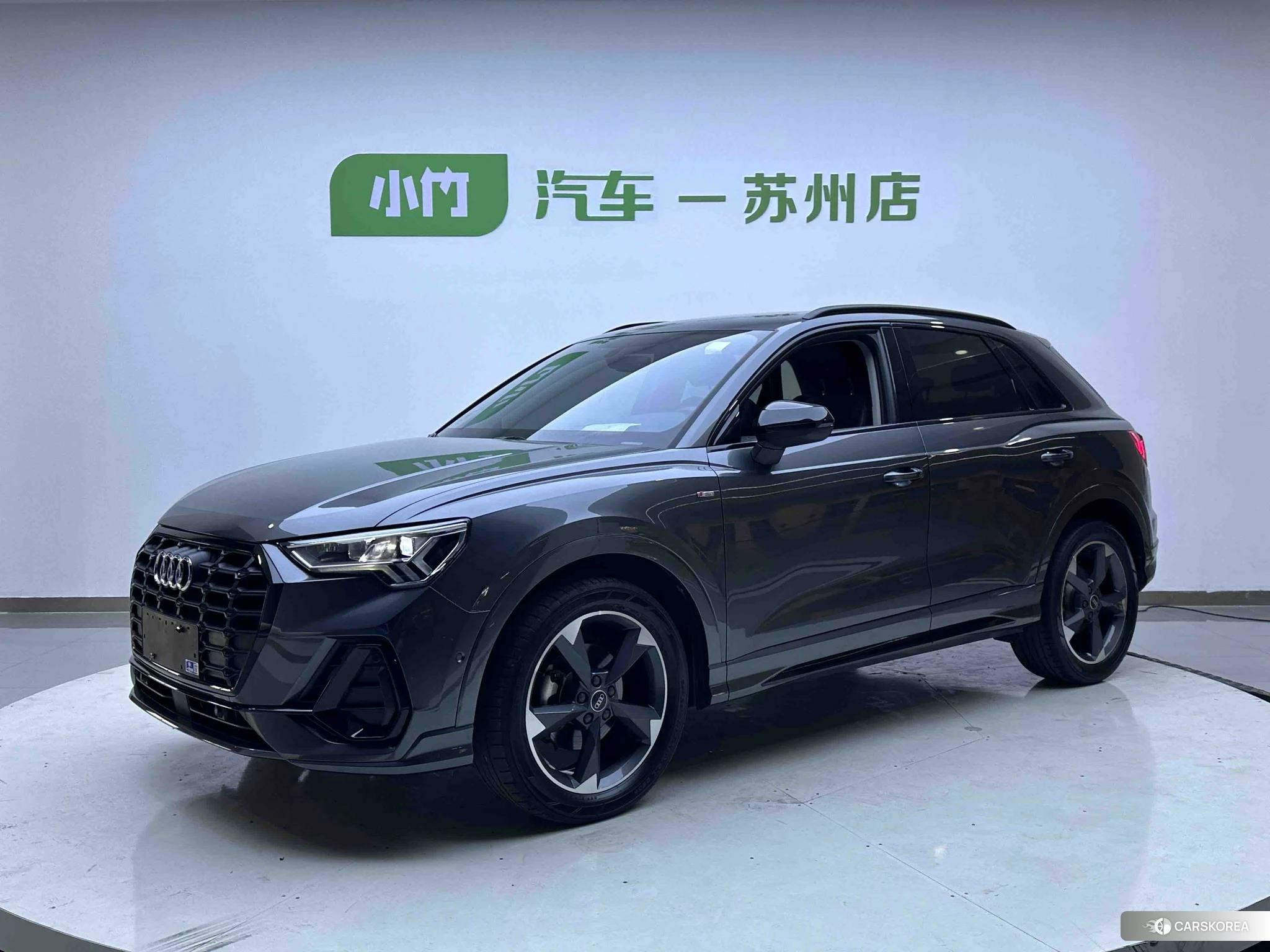 Audi Q3 2021 Черный из Китая, фото 2