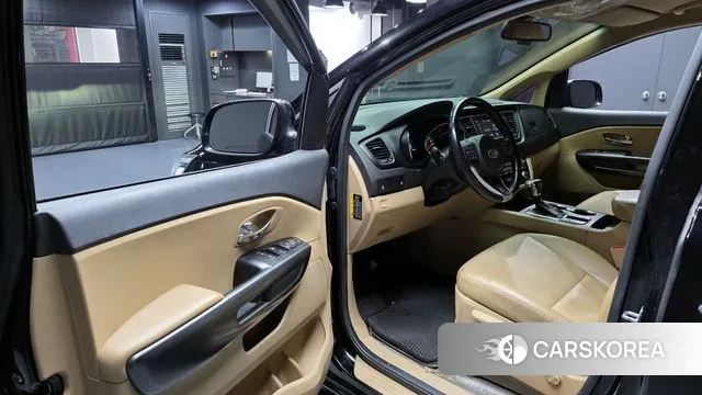 Kia The New Carnival 2018 Черный из Кореи, фото 2