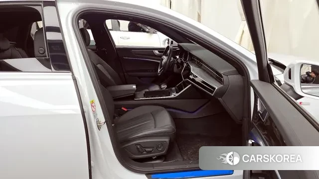 Audi A6 (C8) 2020 Белый из Кореи, фото 2