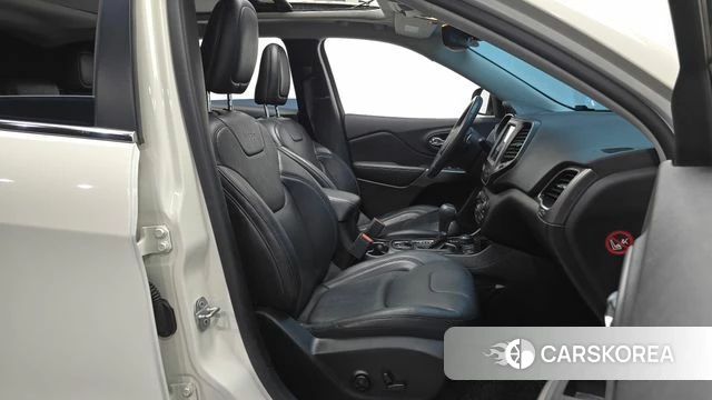 Jeep Cherokee (KL) 2018 Белый из Кореи, фото 2