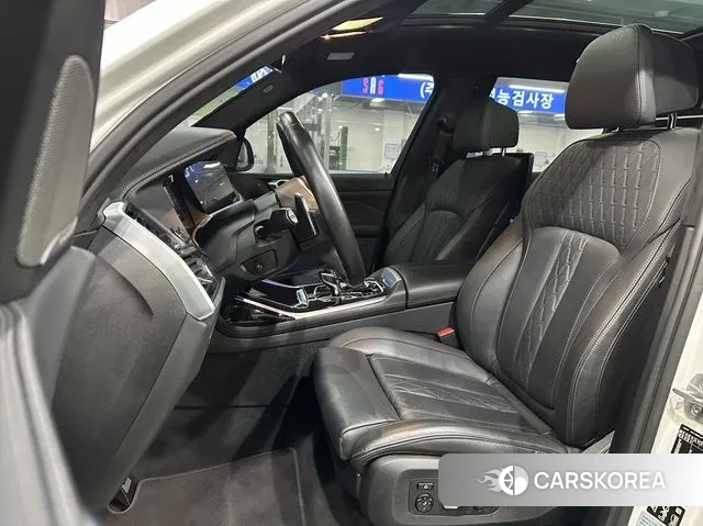 BMW X7 (G07) 2022 Белый из Кореи, фото 2