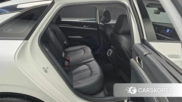 Kia The New K5 3rd generation 2024 Белый из Кореи, фото 2