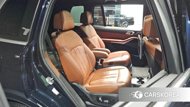 BMW X7 (G07) 2022 Черный из Кореи, фото 2