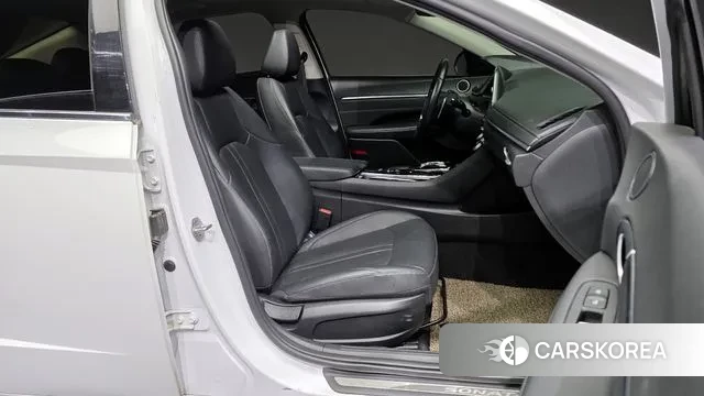 Hyundai Sonata (DN8) 2022 Белый из Кореи, фото 2