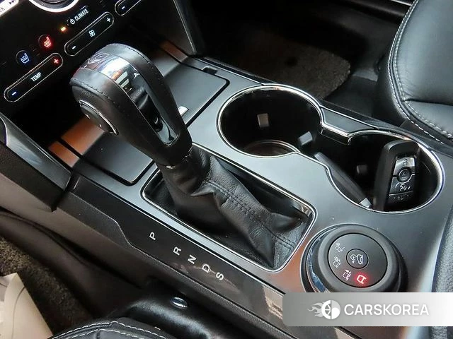 Ford Explorer 2019 Белый из Кореи, фото 2