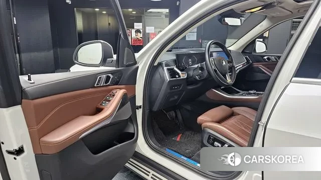 BMW X5 (G05) 2024 Белый из Кореи, фото 2