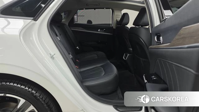 Kia K5 3rd generation 2021 Белый из Кореи, фото 2