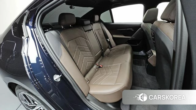 BMW 5 Series (G60) 2024 Черный из Кореи, фото 2