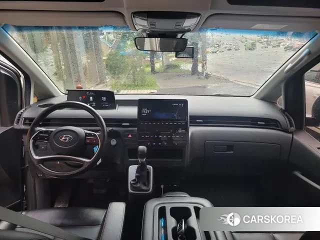 Hyundai Staria 2021 Серебряный из Кореи, фото 2