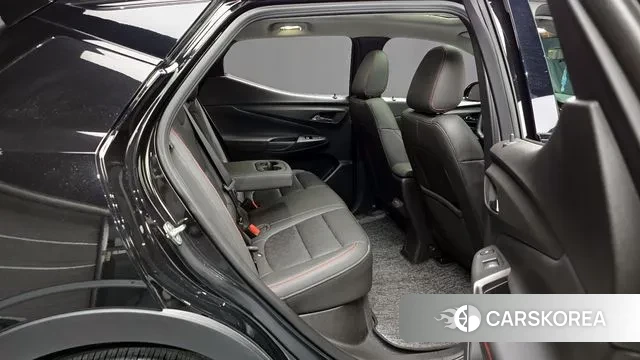 Chevrolet (GM Daewoo) Bolt EUV 2023 Черный из Кореи, фото 2